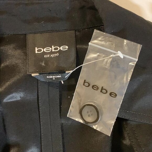 Bebe Women's Short Trench Button Up Flowy Coat Size X NWT - Picture 7 of 14